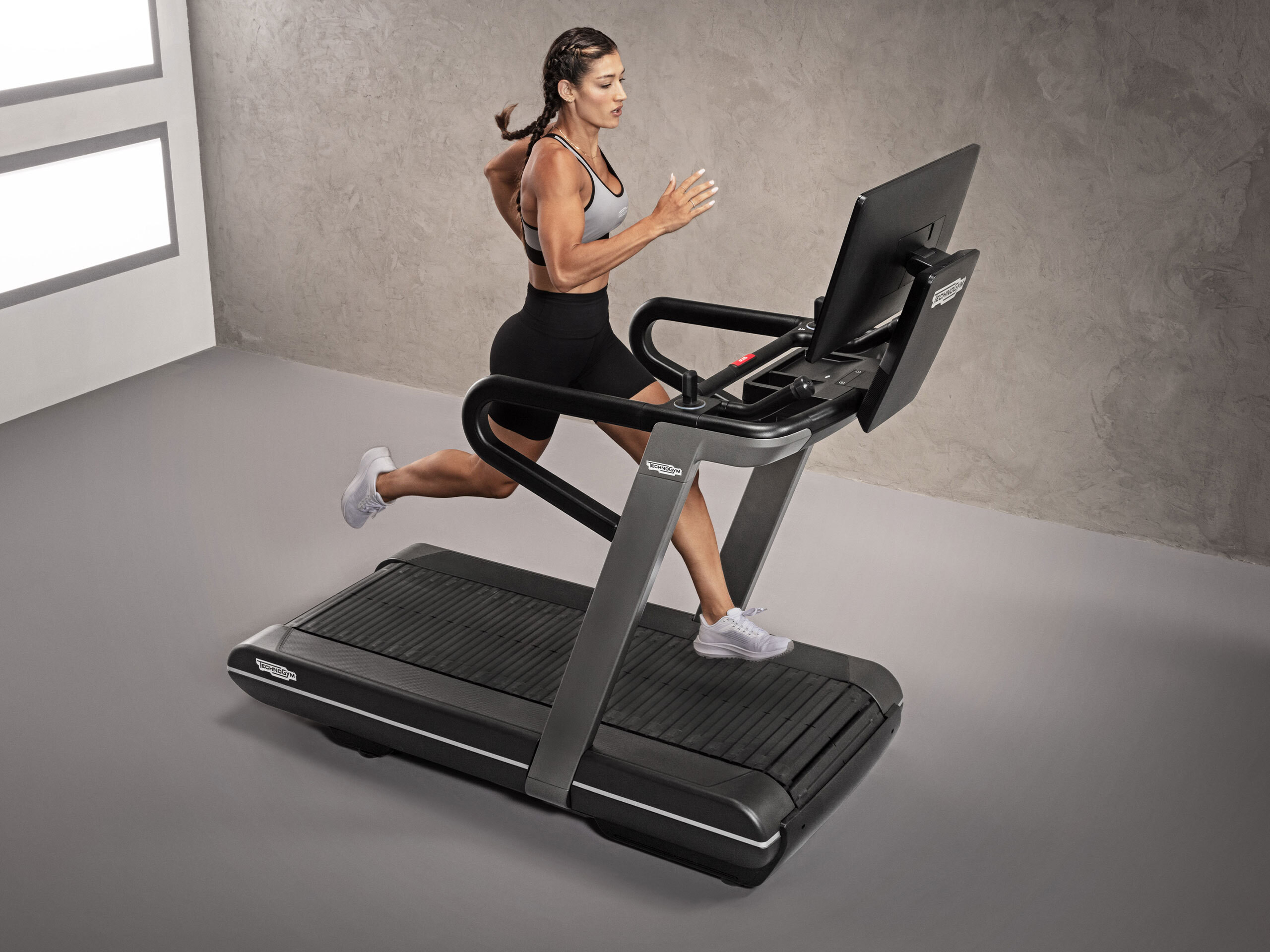 Technogym Treadmills: A Comparative Overview of Performance, Design, and Innovation